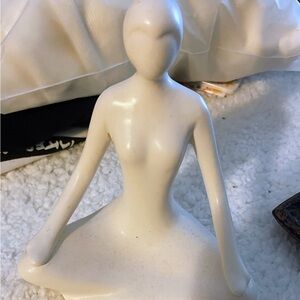 Elegant Cream Meditation Figurine